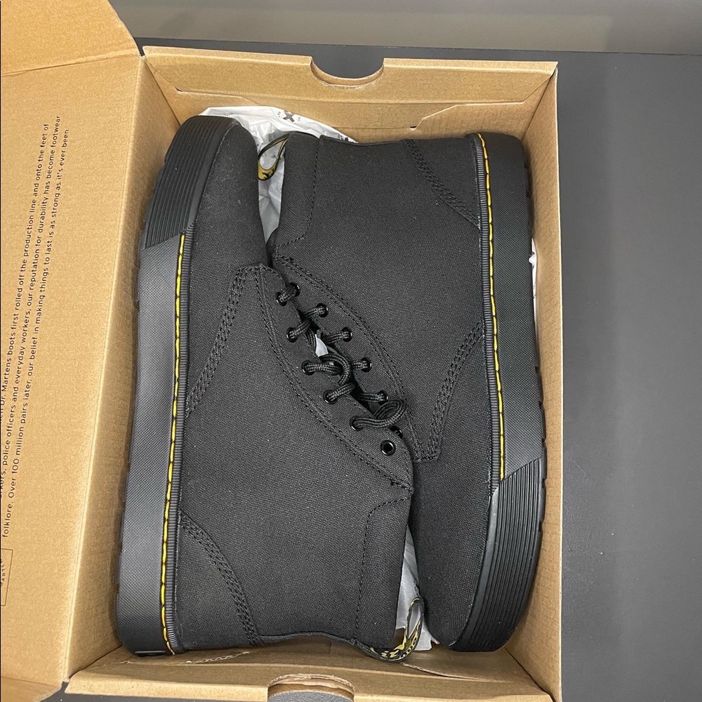 Dr. Marten Black Cairo Chukka